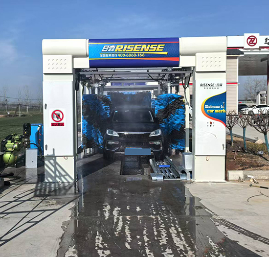 河南加油站安装日森隧道式洗车机